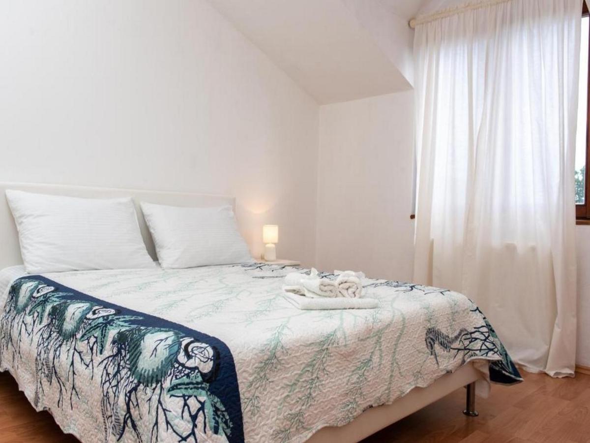 Holiday Home Mons Aureus Gornje Sitno Exterior foto