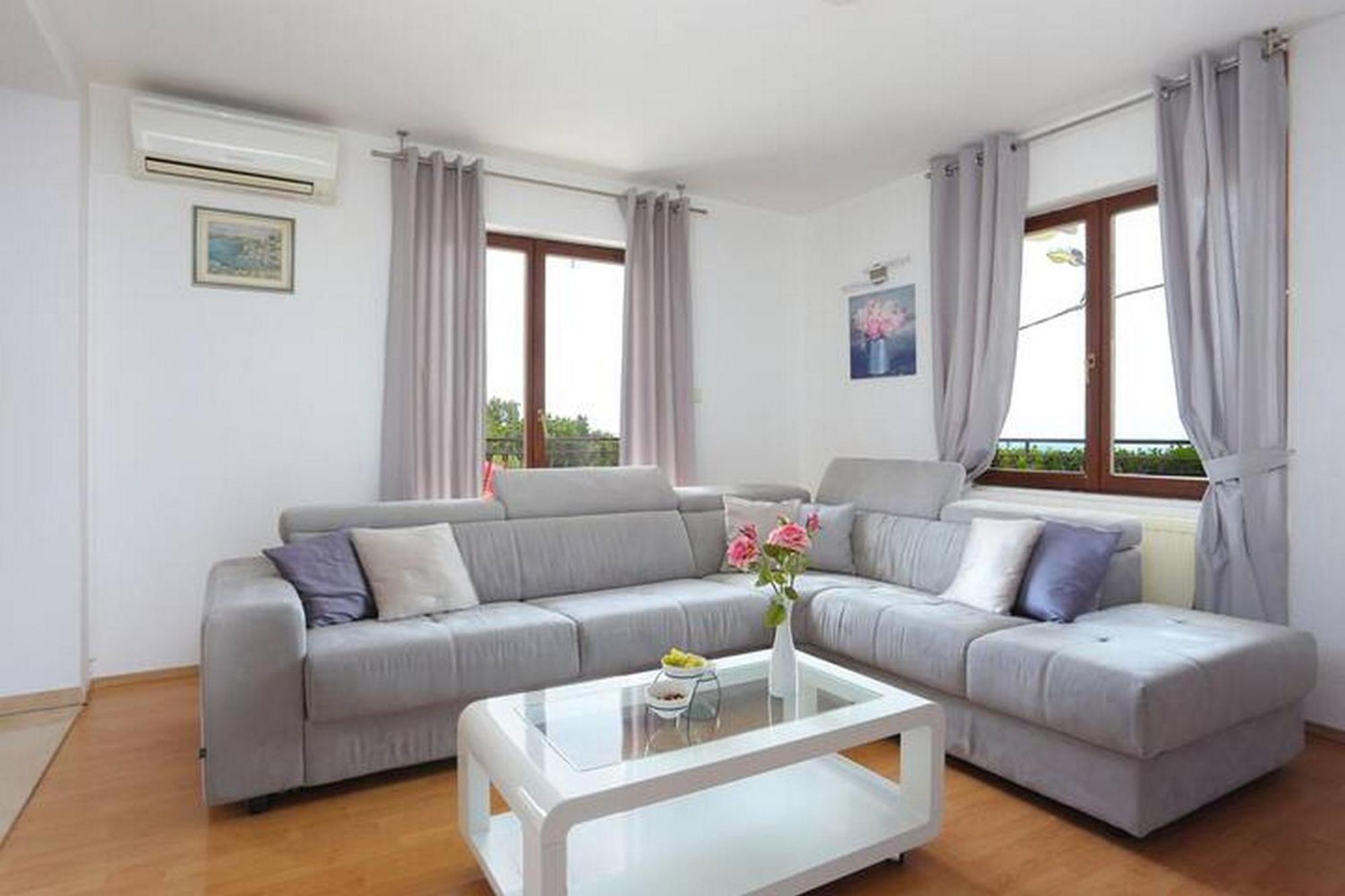 Holiday Home Mons Aureus Gornje Sitno Exterior foto
