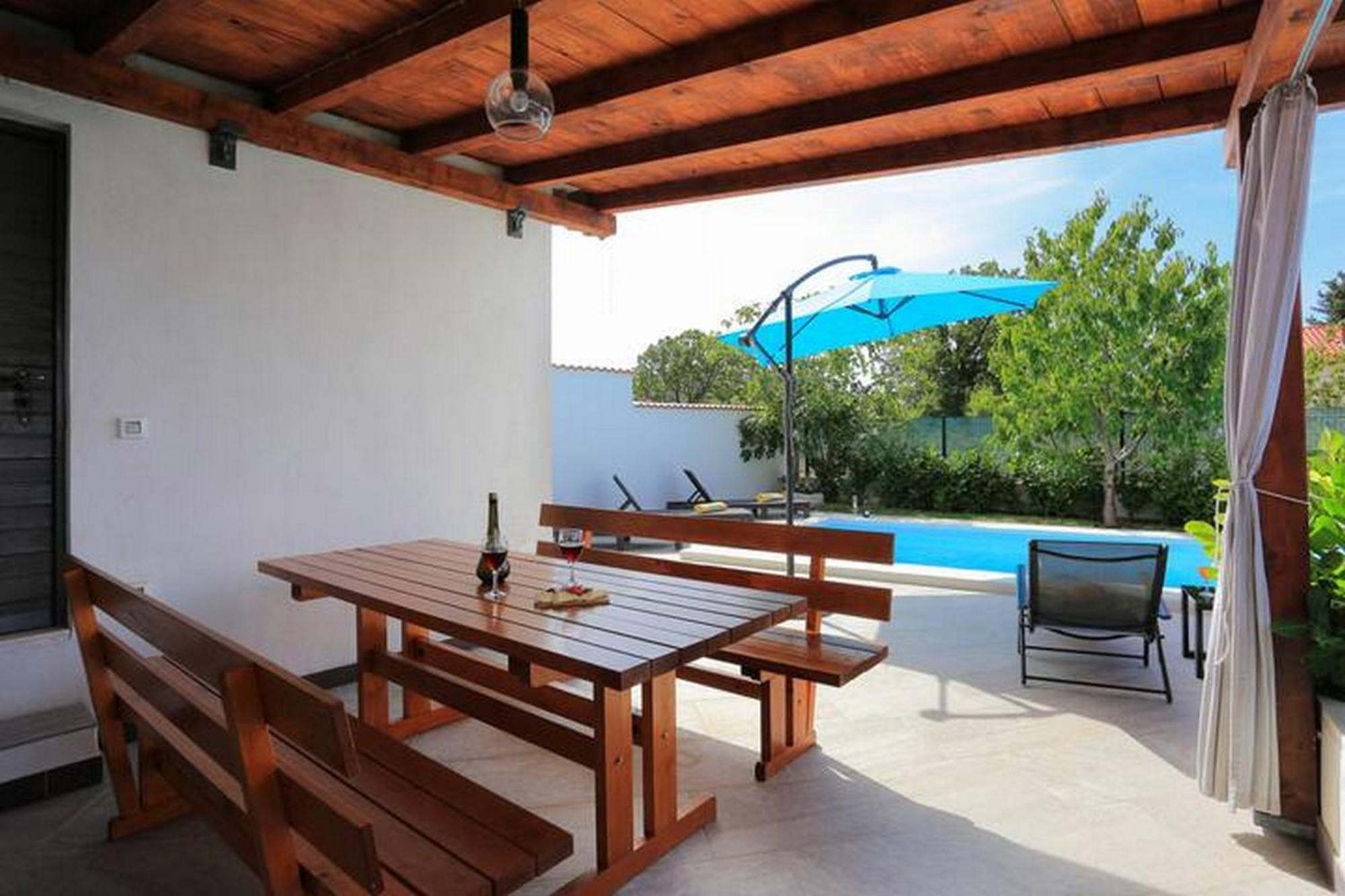 Holiday Home Mons Aureus Gornje Sitno Exterior foto