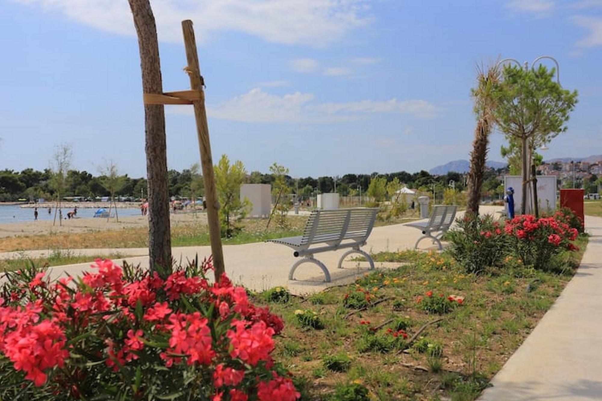 Holiday Home Mons Aureus Gornje Sitno Exterior foto